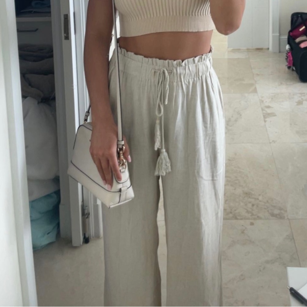 Size small linen pants.